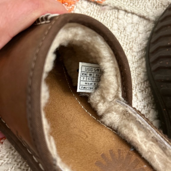 UGG Australia Slip On Clogs Slippers Tan Clog slippers shoes Size 7 - Picture 6 of 9